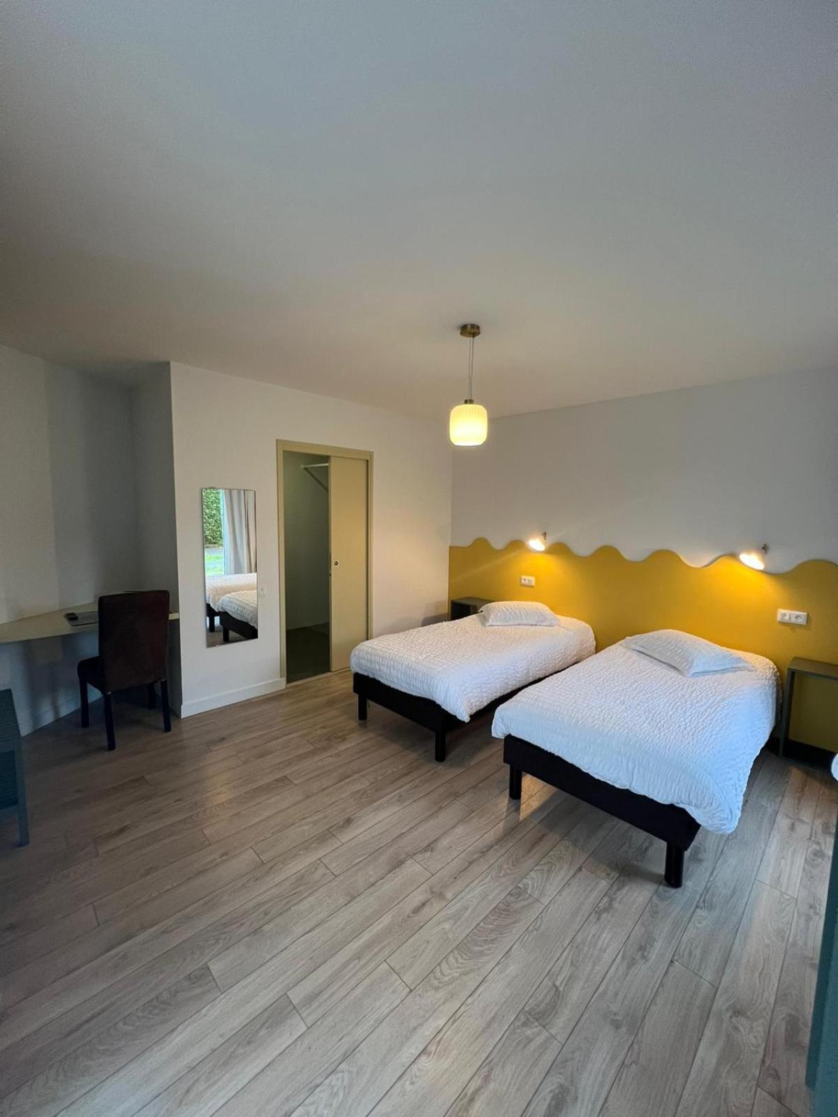 Hotel Les Voisins Beaucemaine Ploufragan Екстер'єр фото