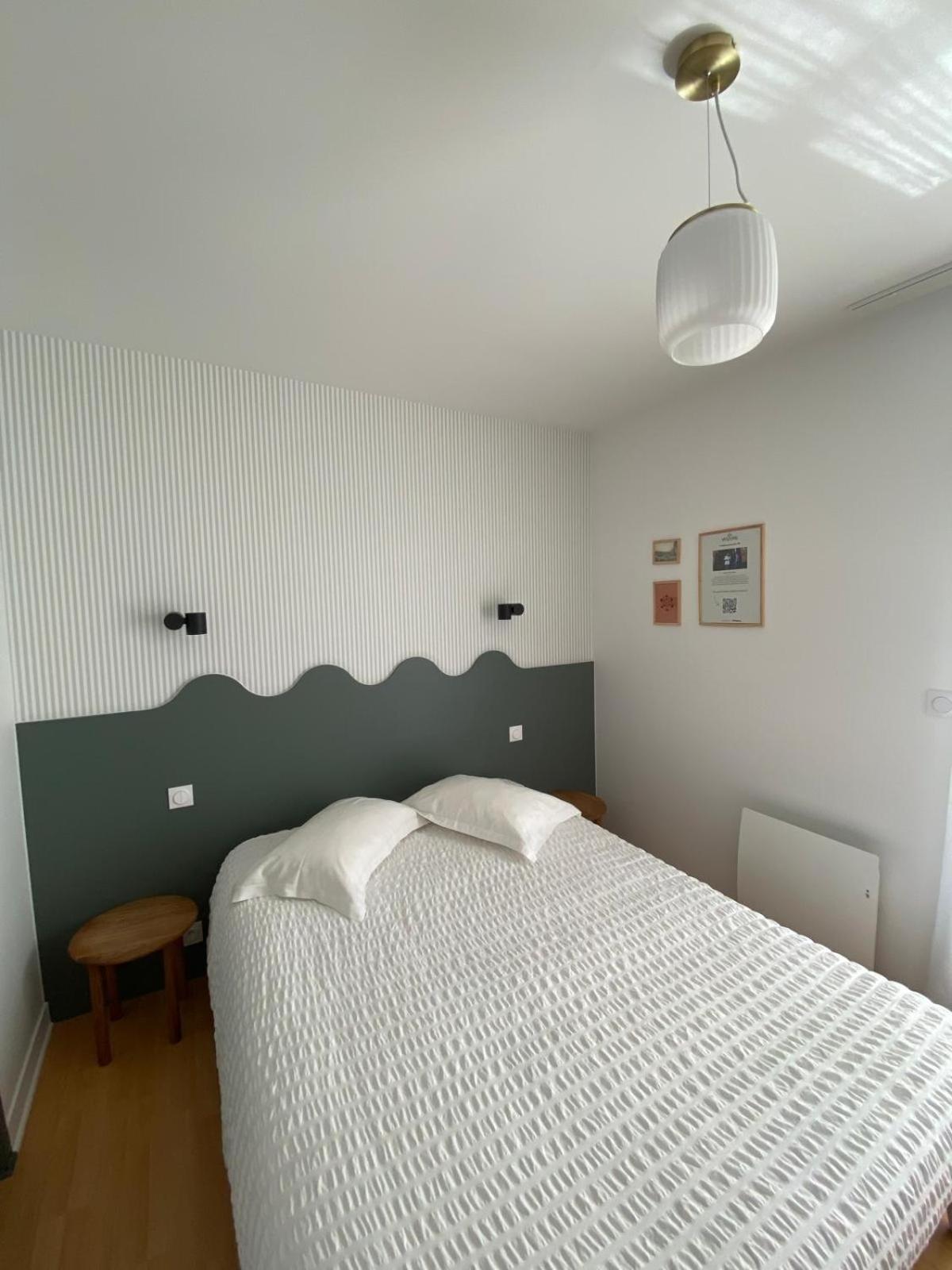 Hotel Les Voisins Beaucemaine Ploufragan Номер фото
